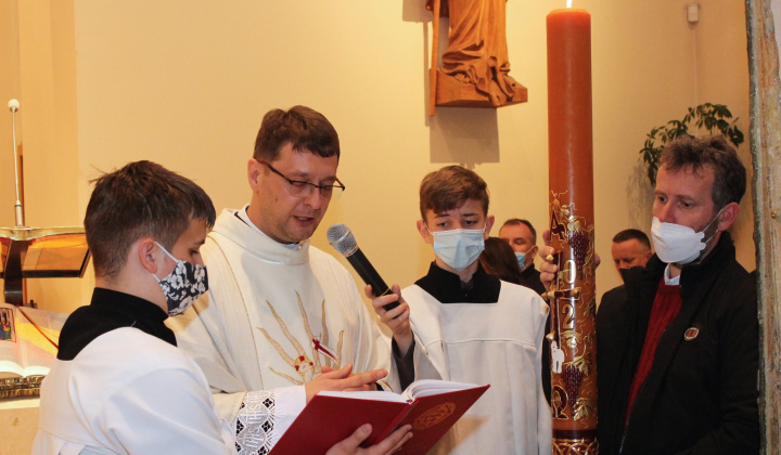 14. fotografia fotogalérie Svätá (Biela) Sobota - Veľkonočná vigília Pánovho zmŕtvychvstania - Belá nad Cirochou 16.04.2022