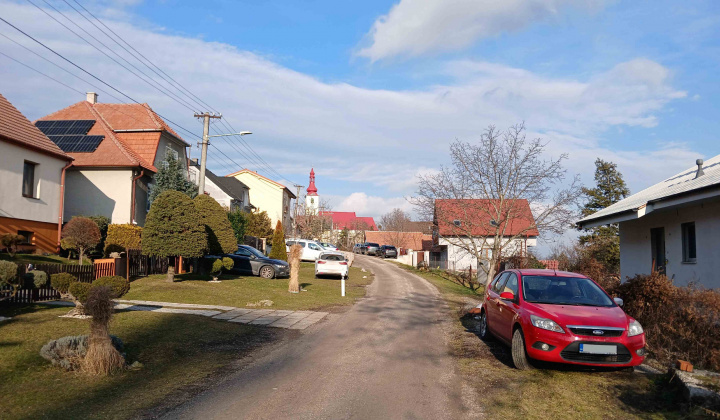Fotka - OZNAM-parkovanie